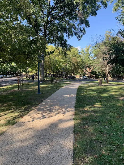 Kleiner Gardens Park Picture 8