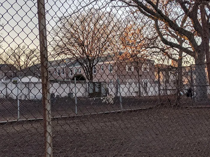 Underbridge Dog Run Picture 7