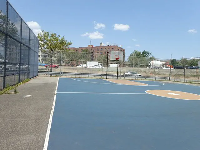 Barrier Playground Picture 4