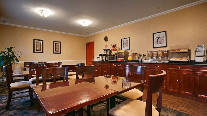Best Western Queens Court Hotel Picture 10