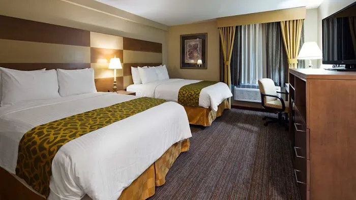 Best Western Queens Court Hotel Picture 1