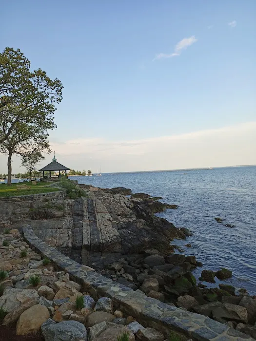 Larchmont Manor Park Picture 4
