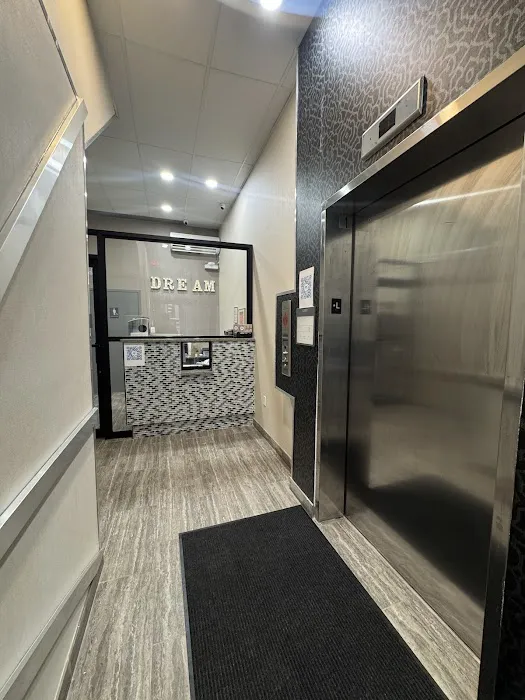 Dream Hotel Bronx Picture 10