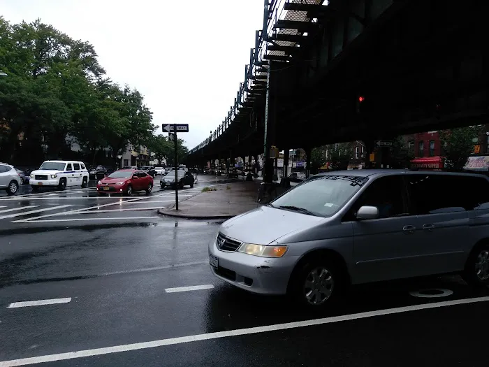 D'Onofrio Square Picture 6