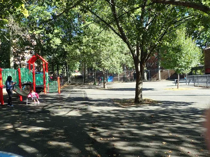 Parkside Playground Picture 6