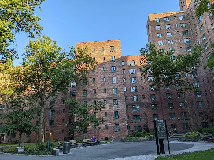 Parkchester North Condominium Park Picture 7
