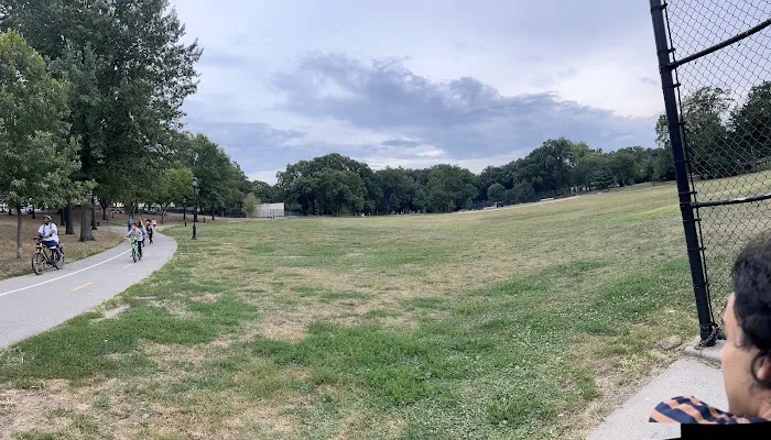 Bronx Park East Picture 10