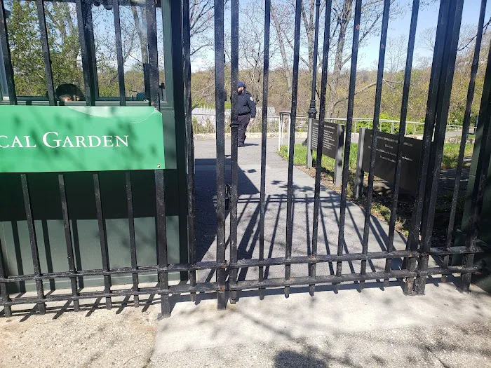 East Gate, NYBG Picture 10