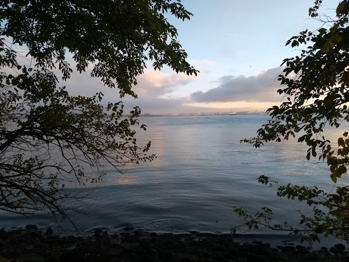 Soundview Park Picture 7