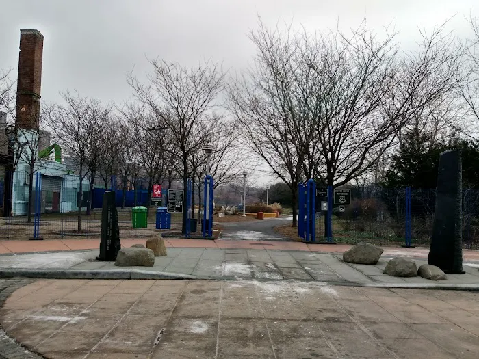 Hunts Point Riverside Park Picture 6