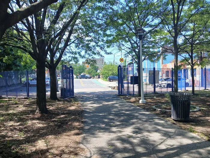 Hunts Point Riverside Park Picture 10
