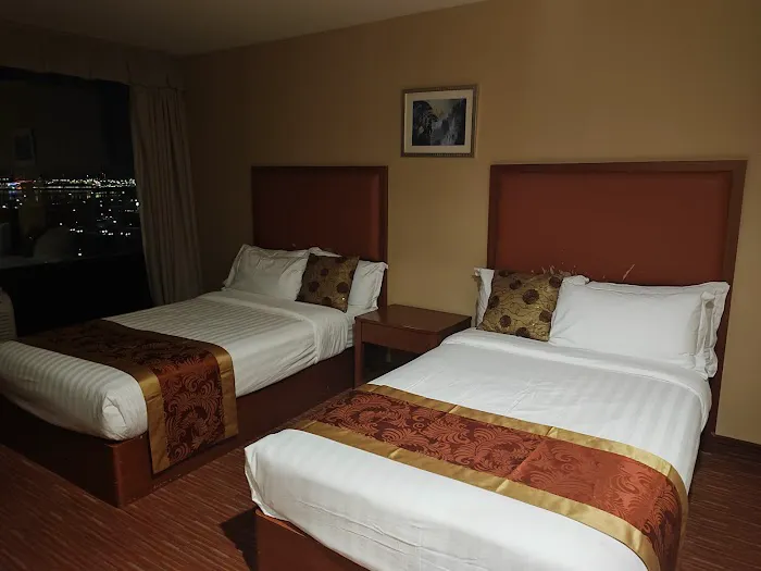Ramada by Wyndham Flushing Queens Picture 7