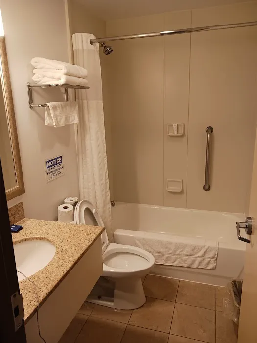 Sky Hotel Flushing Picture 4