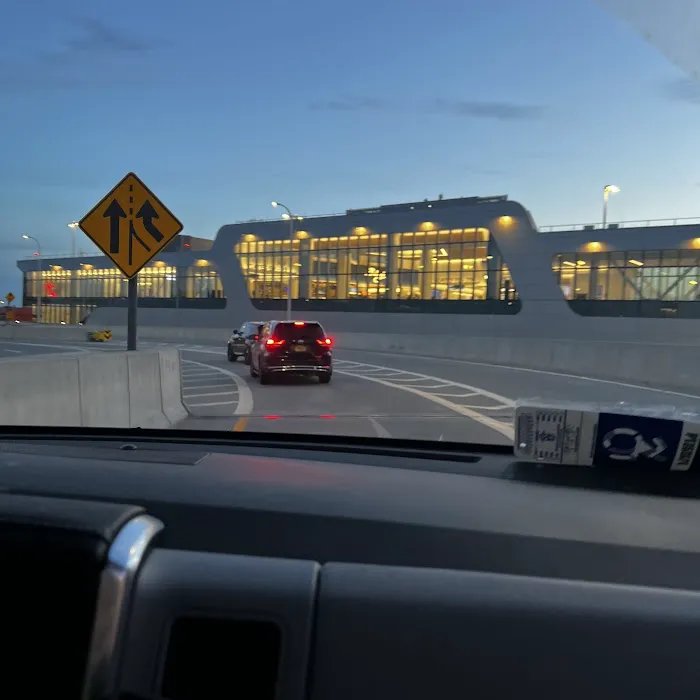 Flushing Bay Promenade Picture 6