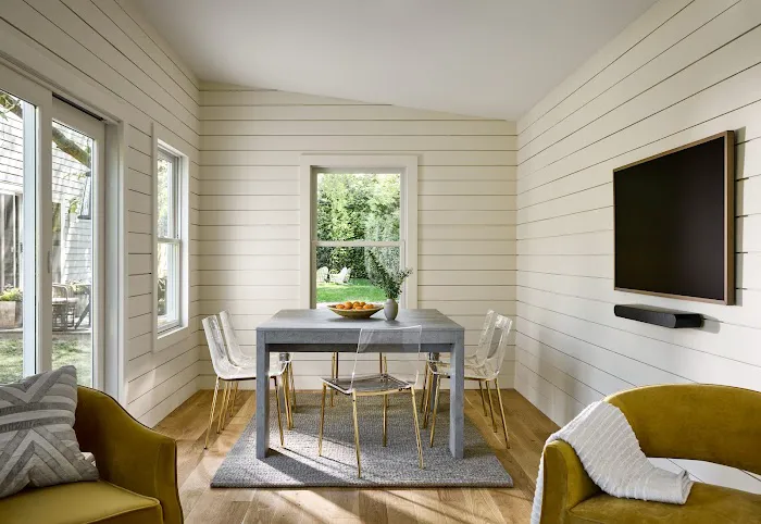 Journey East Hampton Picture 1