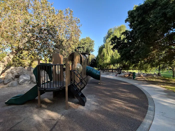 The Painter's Playground Picture 5