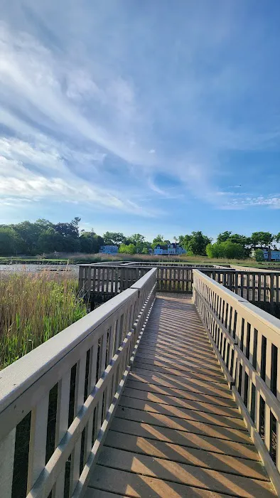 Larchmont Flint Park Picture 4