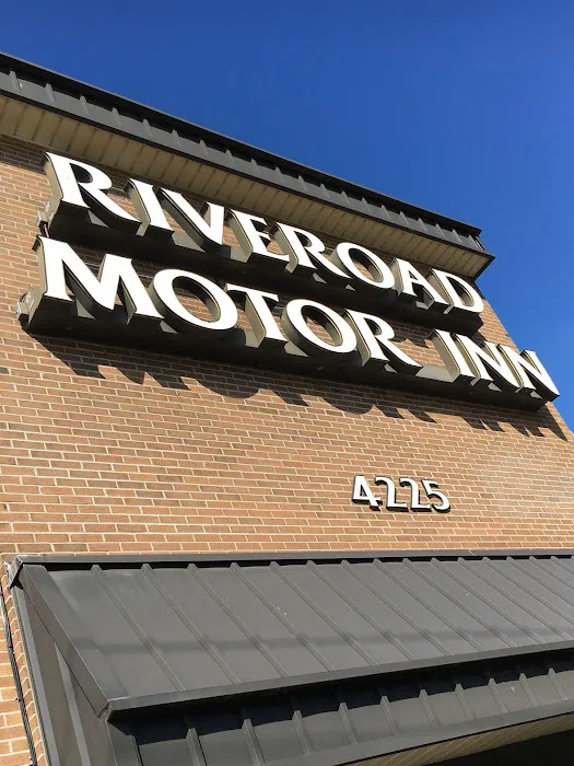 River Road Motor Inn Picture 1
