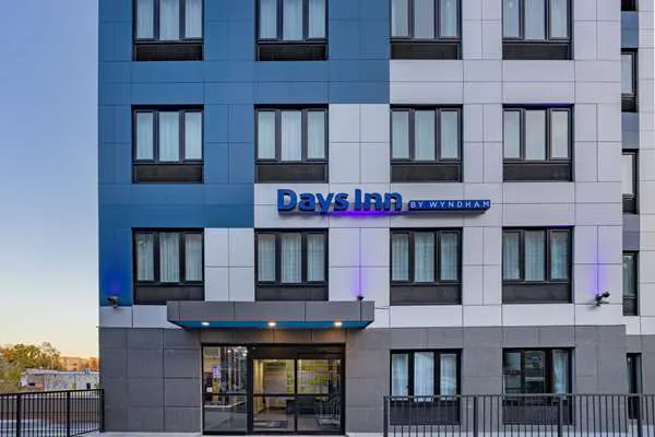 Days Inn by Wyndham Bronx NYC Picture 6