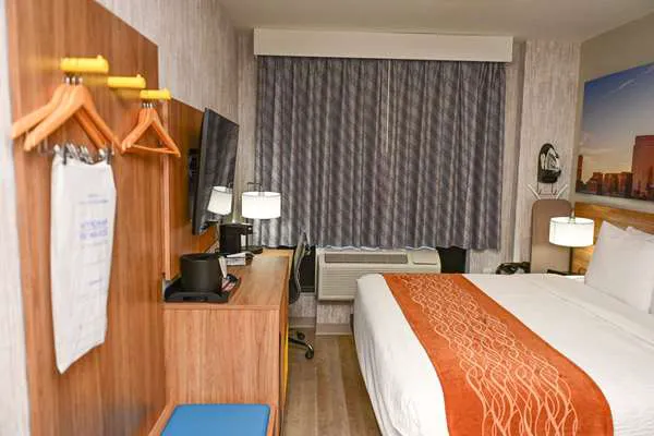 Days Inn by Wyndham Bronx NYC Picture 7
