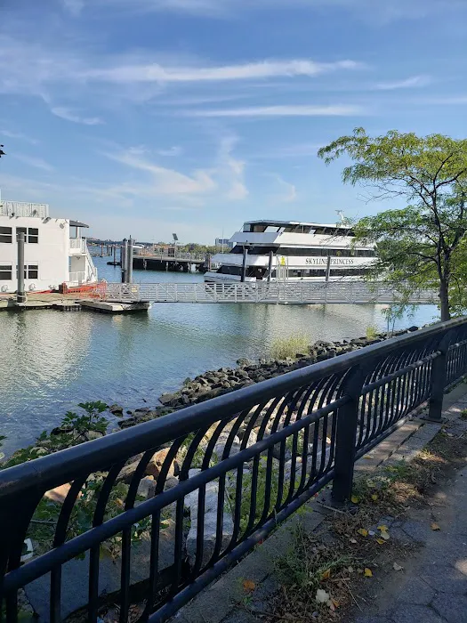 Flushing Bay Promenade Picture 1