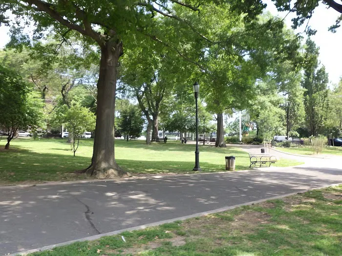 Hinton Park Picture 6