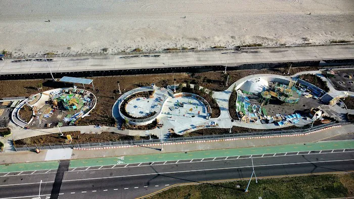 Beach 98th Street Park Picture 1