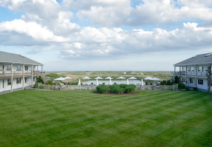 Ocean Dunes Apartments Picture 4