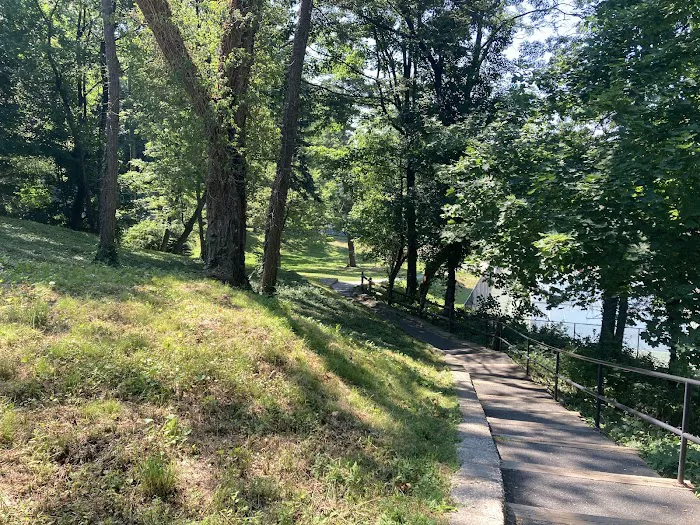 Dogwood Park Picture 1