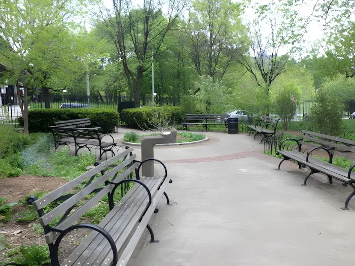 Risse Street Park Picture 10