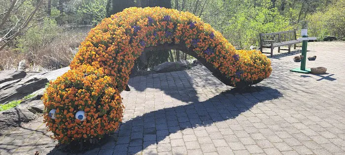 Everett Garden Gate, NYBG Picture 3