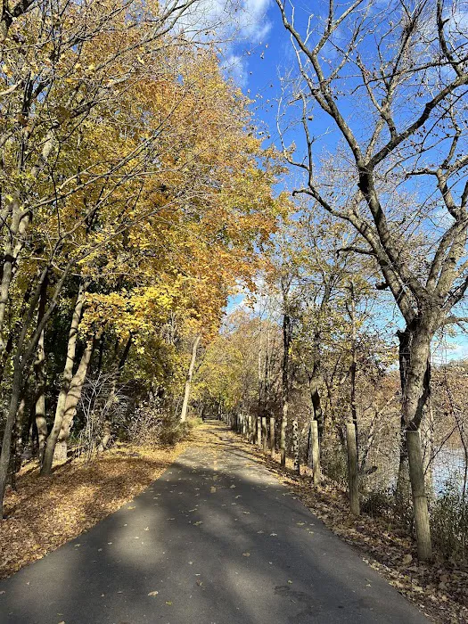 80 Van Cortlandt Park S Picture 8