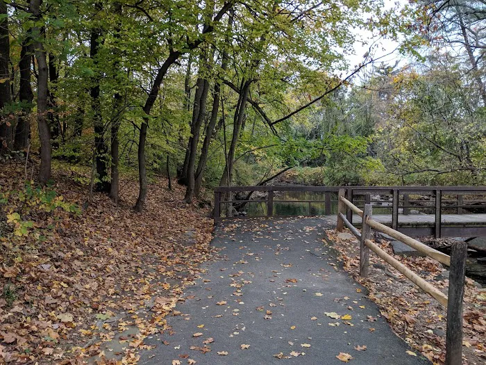 Parkway Oval Park Picture 3