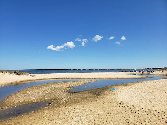 Fresh Pond Park, Amagansett Picture 8
