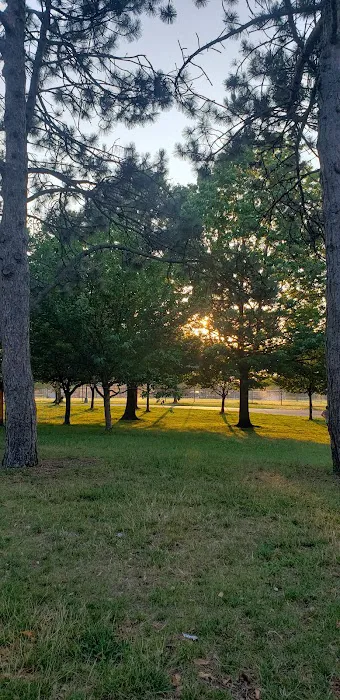 Juniper Valley Park Picture 10