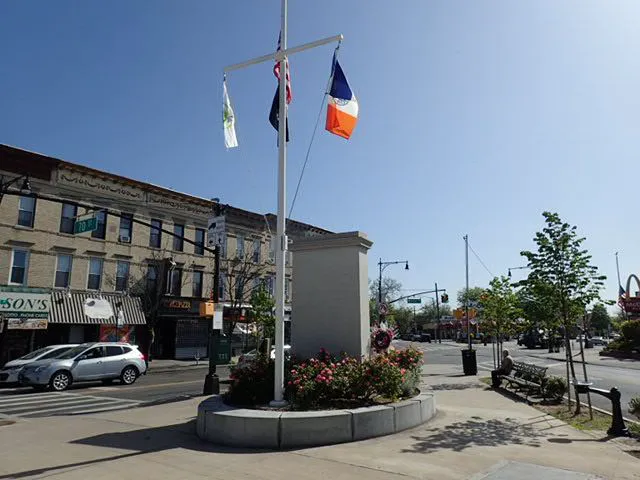 Glendale Veterans Triangle Picture 10