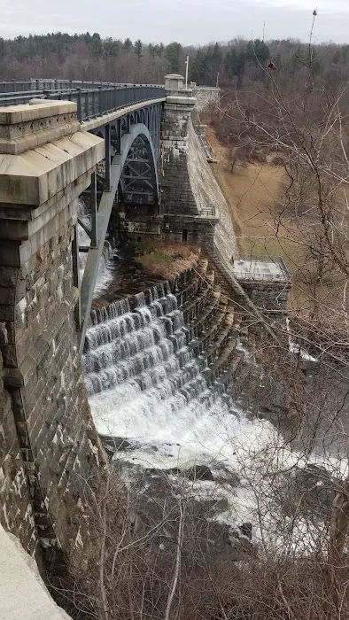 Old Croton Aqueduct Trailhead Picture 5