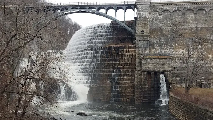 Old Croton Aqueduct Trailhead Picture 7