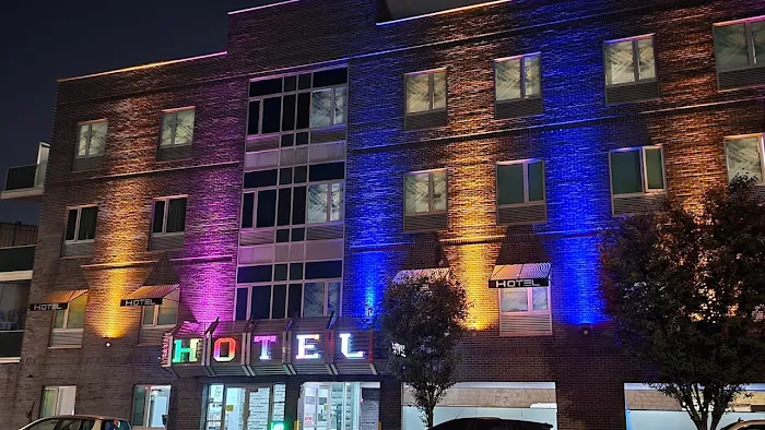 Jet Set Hotel Picture 10