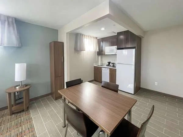MainStay Suites Picture 8