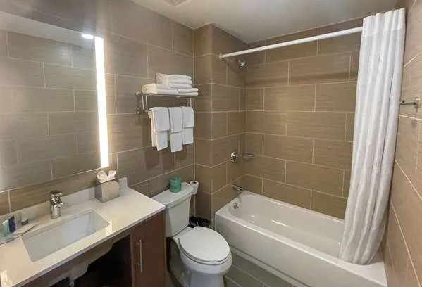 MainStay Suites Picture 7