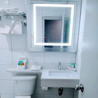 Metro Hotel ico