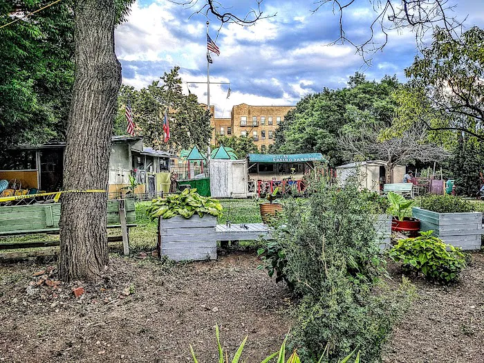 El Flamboyan Garden Picture 2