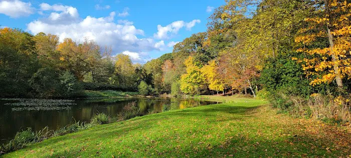 Carpenters Pond Park Picture 7