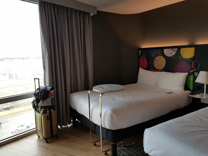 ibis Styles New York LaGuardia Airport Picture 5
