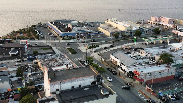 Beach Channel Dr. & Newport Ave. Crossing Triangle Picture 2