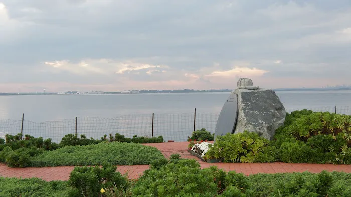 Beach Channel Drive Picture 2