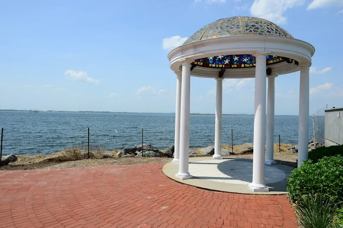 Tribute Park Picture 9