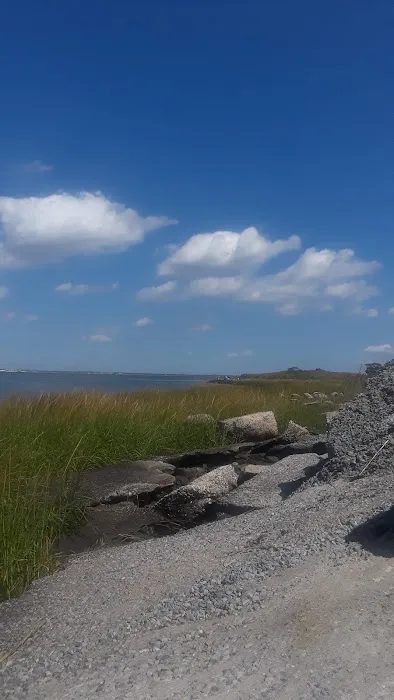 Beach Channel Park Picture 8