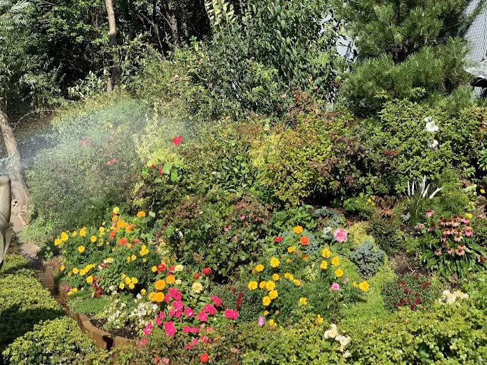 Ridgewood Garden Picture 7